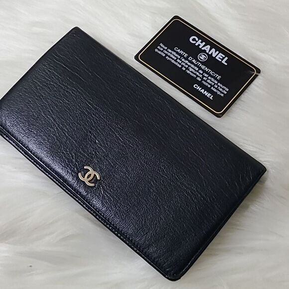 💯 Authentic Chanel Long Wallet 🍀 - Picture 5 of 13